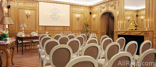 Hotel Plaza Athenee 50